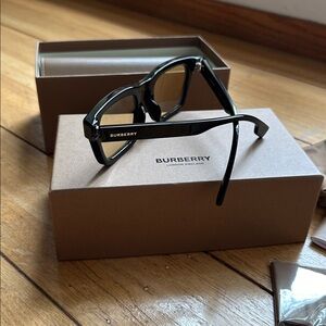 NWT Burberry Sunglasses